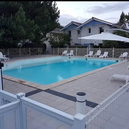 Apartament ღ Casa Familia - Piscine, Parking & Terrasse